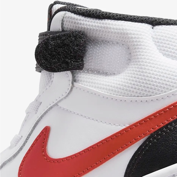 Nike Court Borough Mid 2 still in great Shape my son only used it like 2times - Picture 15 of 16